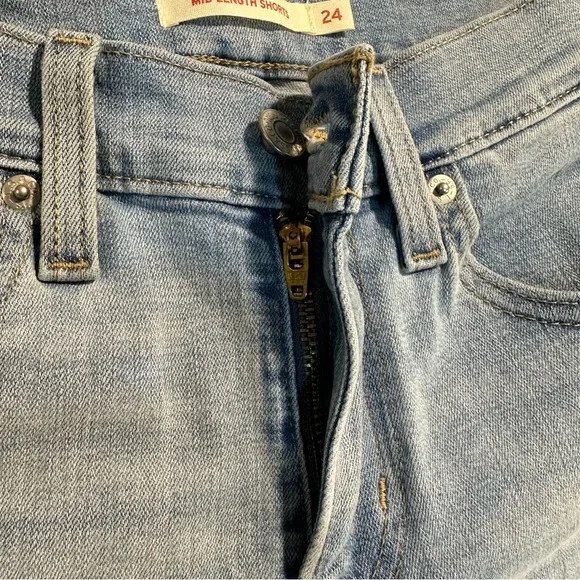 LEVIS Womens Mid Length Shorts  size 24 Blue Cuffed Denim Jean Shorts Co… - Picture 7 of 13